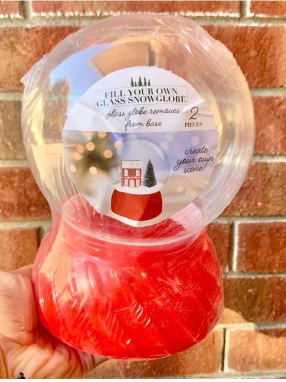 BULLSEYE PLAYGROUND RED GLASS SNOWGLOBE (1 CT)